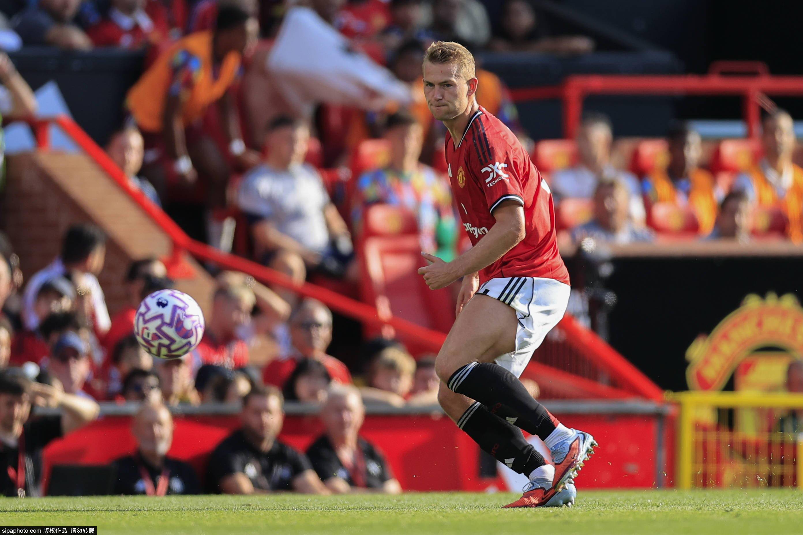 星空体育app 巴特勒重要时刻晋级下一阶段，阿森纳带队取胜！观众掌声雷动