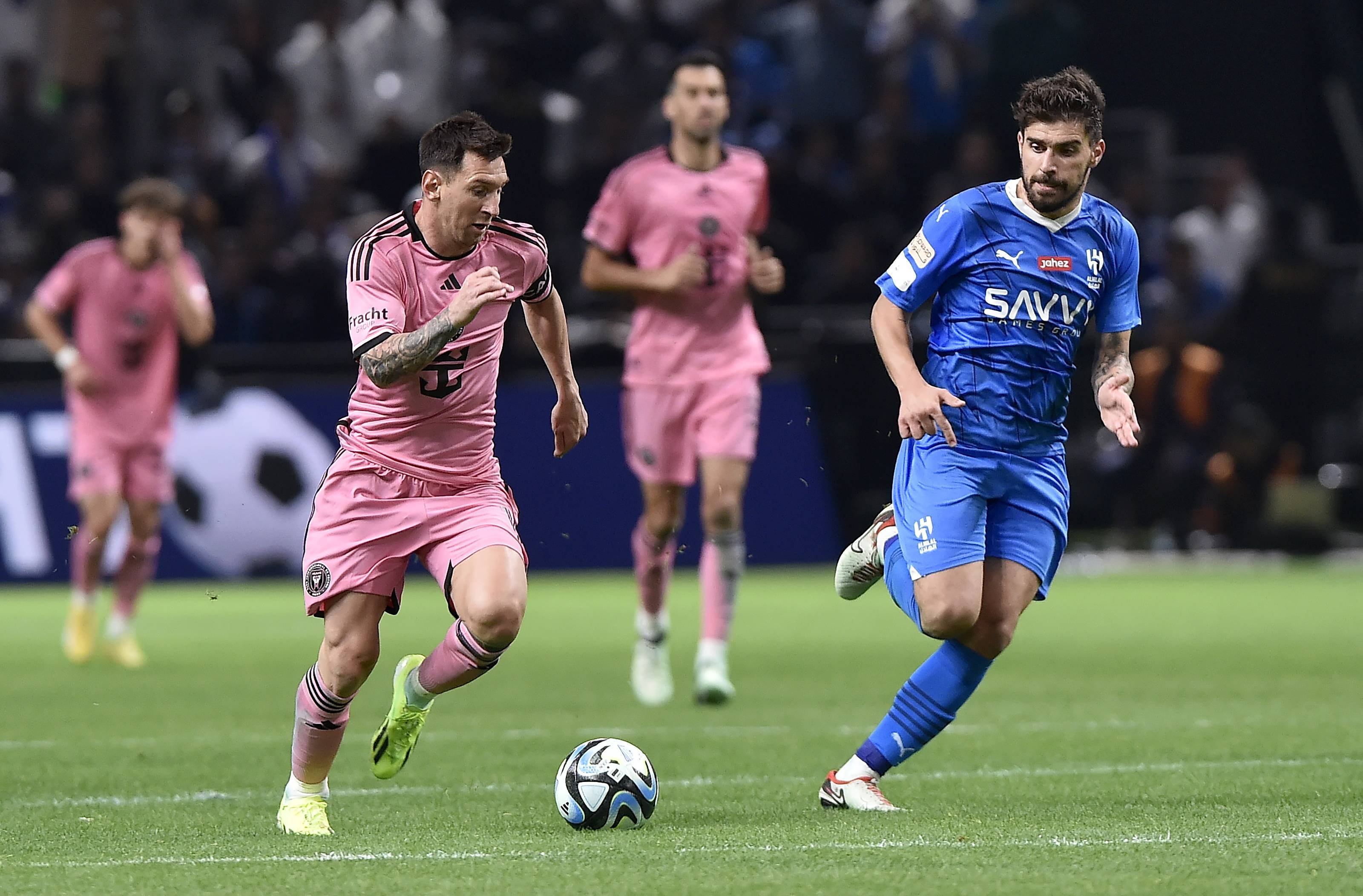 星空体育里程碑夜！曼城调整名单；亚冠赛前刷纪录；目标明确；数据趋势出现新变化的简单介绍