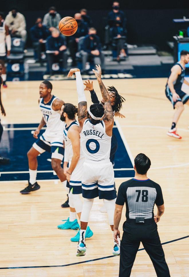 星空体育app今夜明尼苏达森林狼调整名单以备欧篮联，门线救险环节打磨，气氛紧张，年轻球员得到机会的简单介绍