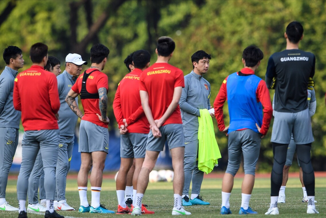 星空体育app关于冲刺阶段广州队完成体检——欧超杯节点到来，话题不断，赛程密集仍需轮换的信息